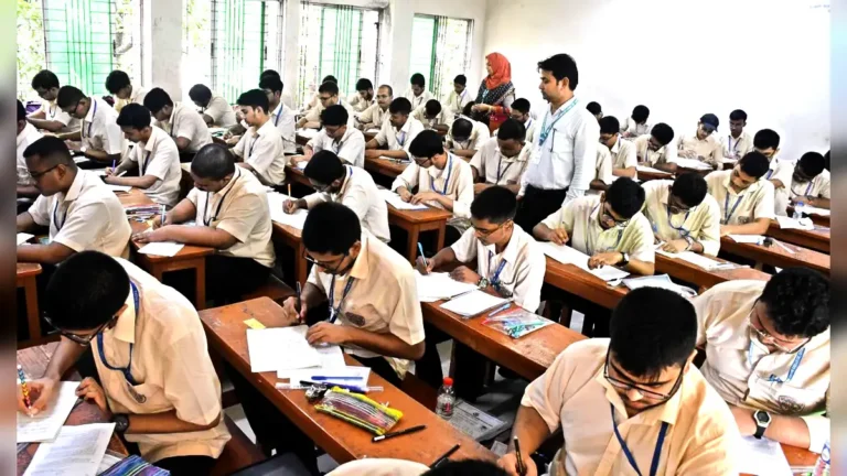 বন্যায় স্থগিত পরীক্ষা শুরু আজ, ৯ সেপ্টেম্বর শেষ হবে চট্টগ্রামের এইচএসসি