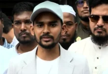 ওমরা থেকে ফিরে আসিফ মাহমুদের অভিযোগ: বিএনপির সিন্ডিকেট সক্রিয়