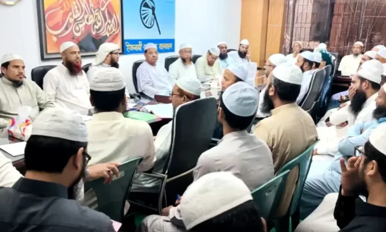 প্রশাসনের উদাসীনতায় বুলবুলকে প্রাণ দিতে হলো: চরমোনাই পীর