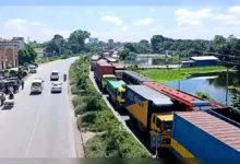 ঢাকা-চট্টগ্রাম মহাসড়কে দীর্ঘ যানজটে আটকে অ্যাম্বুলেন্সেই প্রাণ গেল রোগীর