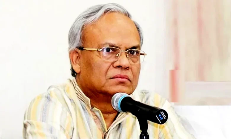 রিজভী বললেন গণমাধ্যম দমনের হাতিয়ার, তথ্য উপদেষ্টা বললেন সরকার উদার