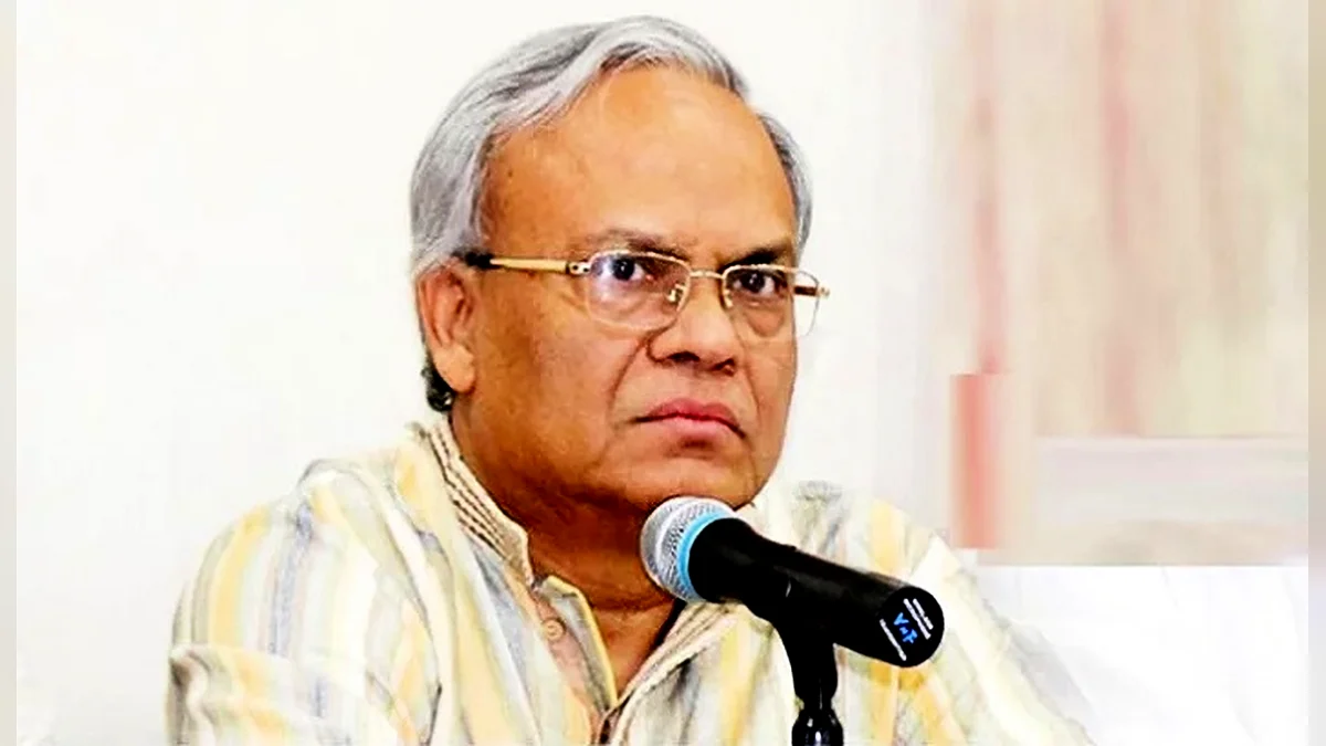 রিজভী বললেন গণমাধ্যম দমনের হাতিয়ার, তথ্য উপদেষ্টা বললেন সরকার উদার