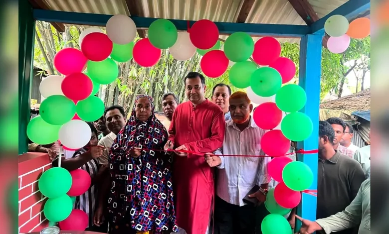 ৩৬ গৃহহীন ও অসহায় পরিবার পেল আধুনিক ‘স্বপ্ন বাড়ি’