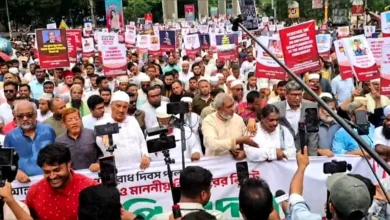 গুম প্রতিরোধ দিবসে সংসদ অভিমুখে ১১ দলীয় ঐক্যজোট