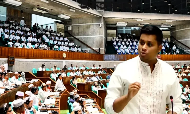 ছয় মাসে আইনশৃঙ্খলা পরিস্থিতি পুনরুদ্ধার করতে পেরেছেন, না কি স্বরাষ্ট্রমন্ত্রী ব্যর্থ: জানতে চান হাসনাত