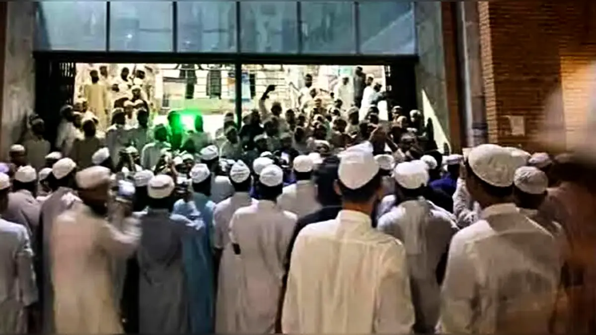 হাসনাতের বক্তব্যের প্রতিবাদে ব্রাহ্মণবাড়িয়ায় মাদরাসাছাত্রদের বিক্ষোভ