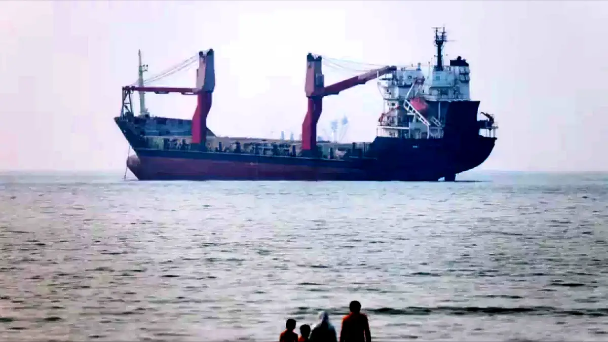 ইরানের বিরুদ্ধে ‘ডি-ডে’র হুঁশিয়ারি যুক্তরাষ্ট্রের, জবাবে আরও বড় হুমকি তেহরানের