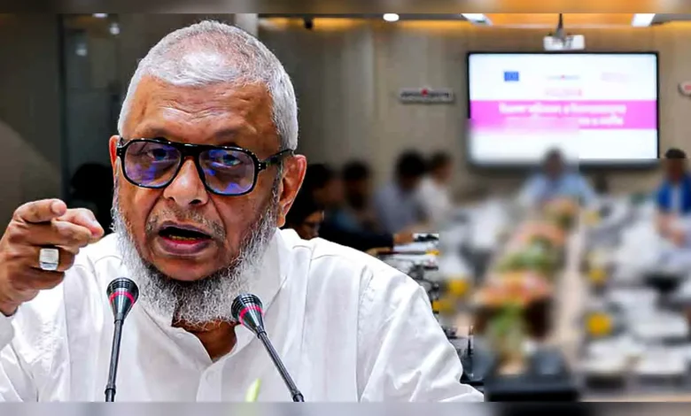 বিনা খরচে ১০ হাজার কর্মীকে মালয়েশিয়া পাঠাবে সরকার: প্রবাসীকল্যাণমন্ত্রী