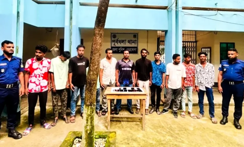 পূর্বধলায় নিষিদ্ধ ছাত্রলীগের ঝটিকা মিছিল চেষ্টা, গ্রেফতার ১৪