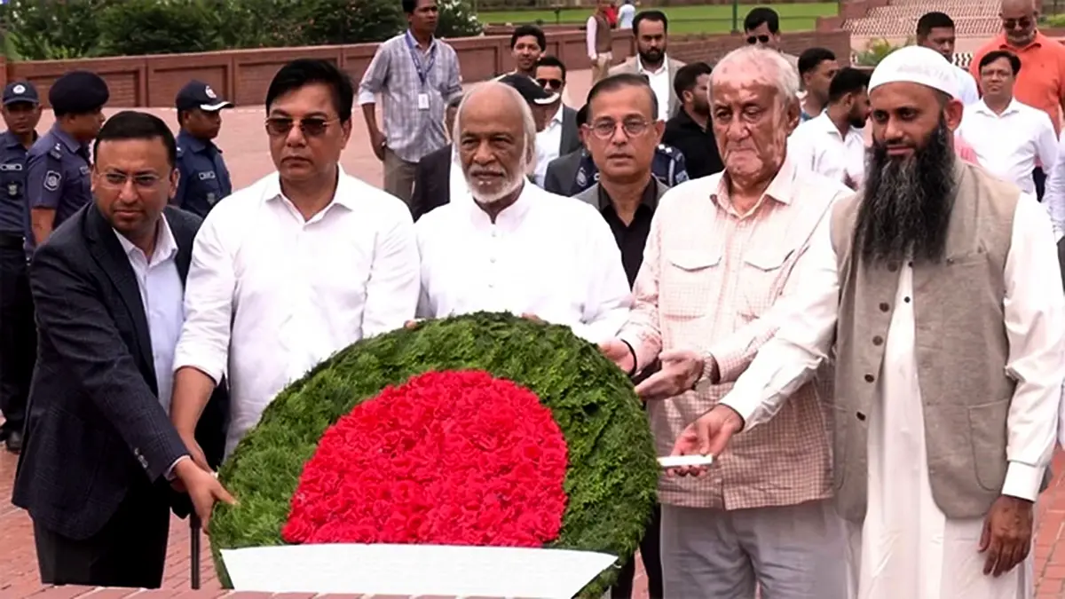 জাতীয় স্মৃতিসৌধে নবনিযুক্ত মন্ত্রী-প্রতিমন্ত্রীদের শ্রদ্ধা