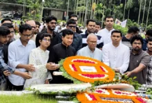 কাজী নজরুল ইসলামের সমাধিতে ছাত্রদলের শ্রদ্ধা