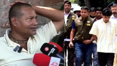 পুলিশের হাতে তুলে দেওয়ার সময় ছেলের গায়ে ছিল গেঞ্জি, পরে দেখি শার্ট: সিদ্ধার্থের বাবা