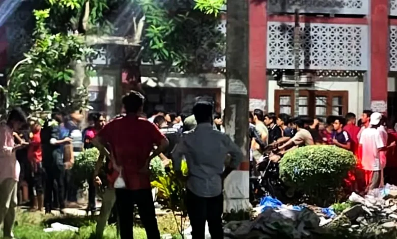 রাবিতে চেয়ারে বসাকে কেন্দ্র করে দুই বিভাগের শিক্ষার্থীদের মধ্যে সংঘর্ষ, আহত ৪