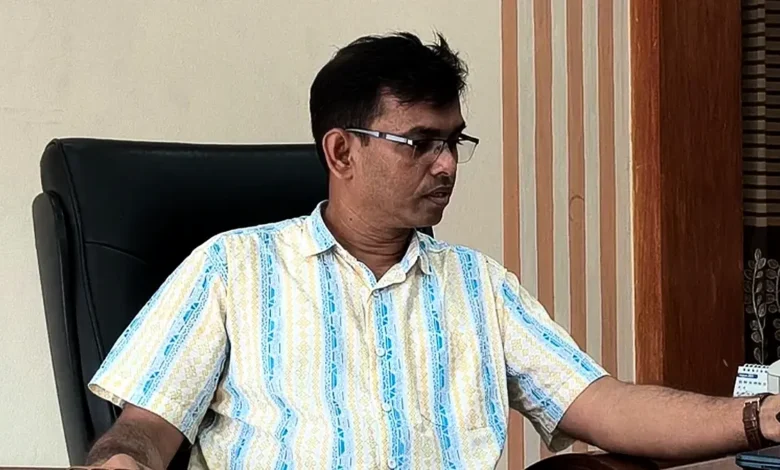 রংপুরে চার হত্যাকাণ্ড: আসামি ও পুলিশ কর্মকর্তার একই শার্ট নিয়ে চাঞ্চল্য