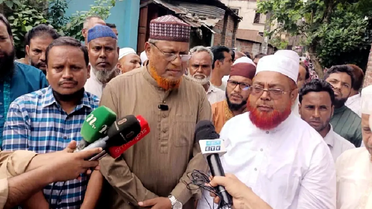 স্ত্রী-সন্তানসহ শিক্ষক গণপতিকে হত্যা: ঘটনাস্থল পরিদর্শন করলেন জামায়াত এমপি