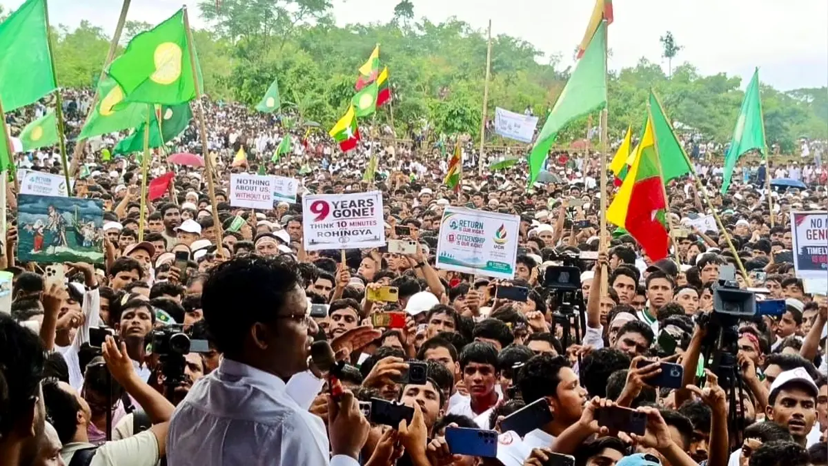 ঘরে ফেরার আকুতি: বিশ্বের কাছে ১০ মিনিট সময় চায় লাখো রোহিঙ্গা