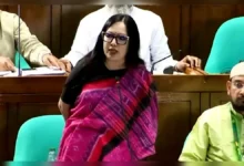 দুষ্ট লোকে বলে ‘টুকু আসে টুকু যায়’: লোডশেডিং নিয়ে রুমিন ফারহানা