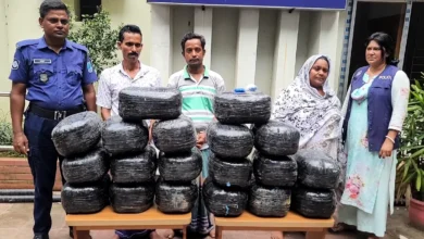 রূপগঞ্জে পুলিশের পৃথক অভিযান: ৭৬ কেজি গাঁজা, হেরোইন-ইয়াবাসহ গ্রেপ্তার ৩