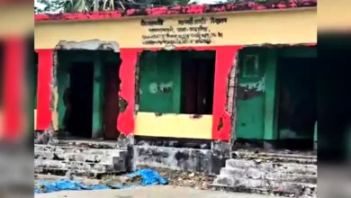 সাতক্ষীরায় ২৫০ সরকারি প্রাথমিক বিদ্যালয়ে জরাজীর্ণ ভবন, টিনের ঘরে চলছে পাঠদান