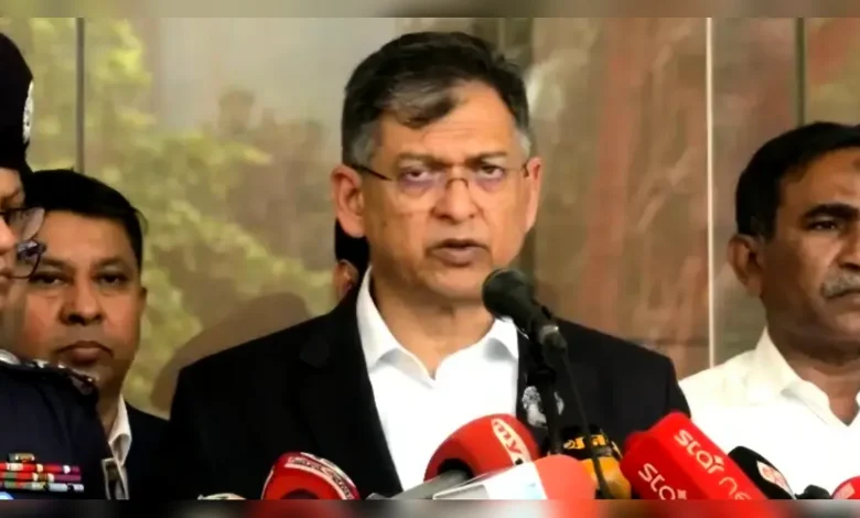 স্বরাষ্ট্রমন্ত্রী লুট হওয়া অস্ত্র উদ্ধারে বিশেষ ইউনিট, খোঁজ দিলে ২ লাখ টাকা পুরস্কার