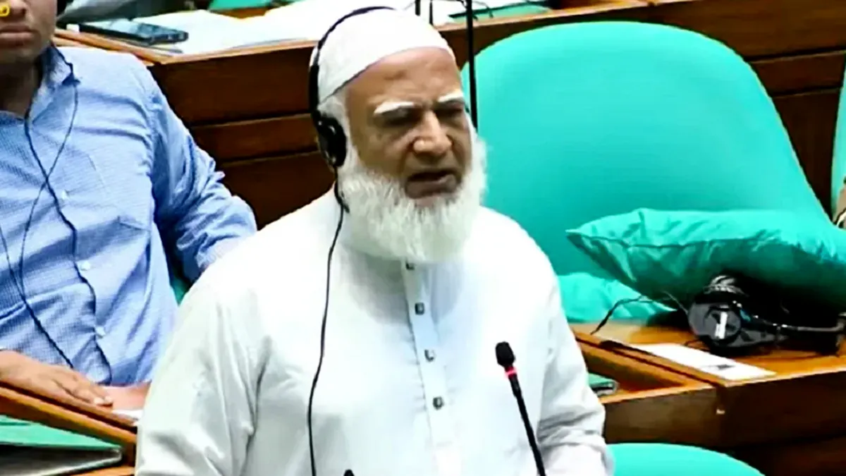 ‘স্বরাষ্ট্রমন্ত্রী সংসদে তুচ্ছ-তাচ্ছিল্য করেন, আমরা তার ছাত্র হওয়ার জন্য আসিনি’