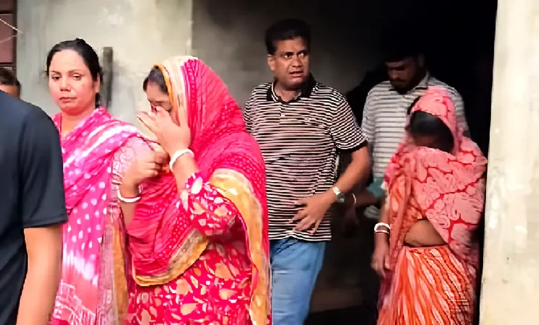 সিসিটিভিতে ট্রাকে মালপত্র তোলার সূত্র ধরে উদ্ধার হন ‘আত্মগোপনে’ থাকা পিন্টু দাস