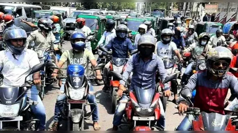 সড়কে শৃঙ্খলা ফেরাতে মোটরসাইকেলের সামনেও বসছে নম্বর প্লেট