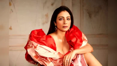৫৪ বছর বয়সেও তারুণ্য ধরে রেখেছেন টাবু, নিজেই জানালেন রহস্য