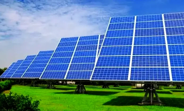 সরকারের ছয় মাসে জাতীয় গ্রিডে যুক্ত হয়েছে ২০০ মেগাওয়াট সৌরবিদ্যুৎ