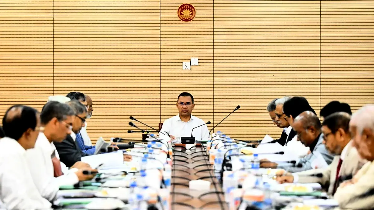 তারেক রহমানের সভাপতিত্বে মন্ত্রিপরিষদ বৈঠক: নতুন বেতন কাঠামো চূড়ান্তের পথে