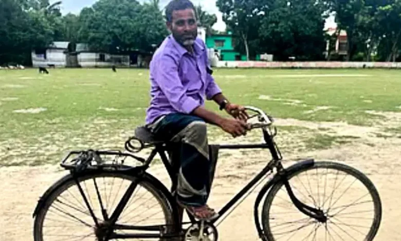 তিন টাকার বাইসাইকেল, ৮০ বছর ধরে তিন প্রজন্মের সঙ্গী