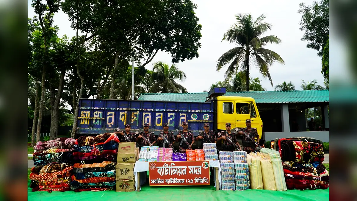 বিজয়নগরে বিজিবির অভিযানে কোটি টাকার ভারতীয় চোরাইপণ্য আটক