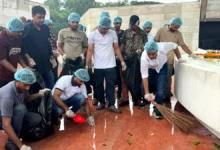 জিয়া-খালেদার মাজারে শ্রদ্ধা, পরিচ্ছন্নতা অভিযানে ছাত্রদল