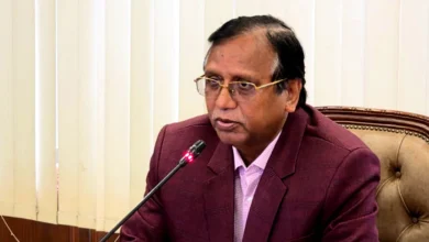 ফুটপাত দখল করে ব্যবসা নয়, কঠোর ডিএসসিসি; হকারদের জন্য হলিডে মার্কেট