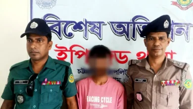 চট্টগ্রামের ইপিজেডে পুলিশের জালে ৮ মামলার আসামি কুখ্যাত চাঁদাবাজ রাকিব