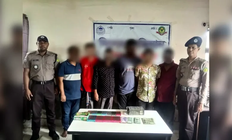 ইপিজেডে জুয়ার আসরে অভিযান, ৬ জন গ্রেপ্তার ও টাকা উদ্ধার