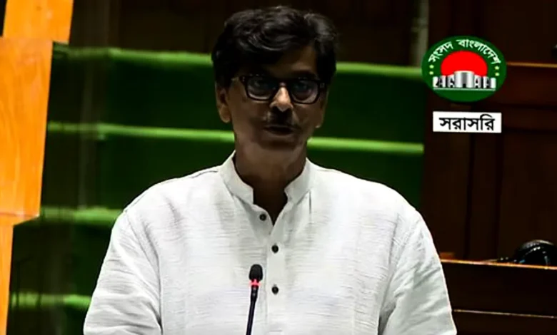 কৃষিমন্ত্রী: সারের সংকট নেই, সরবরাহ বিঘ্নকারীদের বিচার হবে