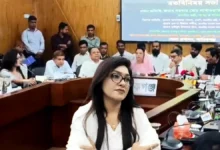 স্বাস্থ্যমন্ত্রীকে ৭৫ বার ‘স্যার’ ডেকে সমালোচিত মানিকগঞ্জের সিভিল সার্জন