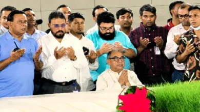 দীর্ঘদিন পর দেশে ফিরেই জিয়া-খালেদার সমাধিতে মির্জা আব্বাস, সংসদে আবেগঘন বার্তা