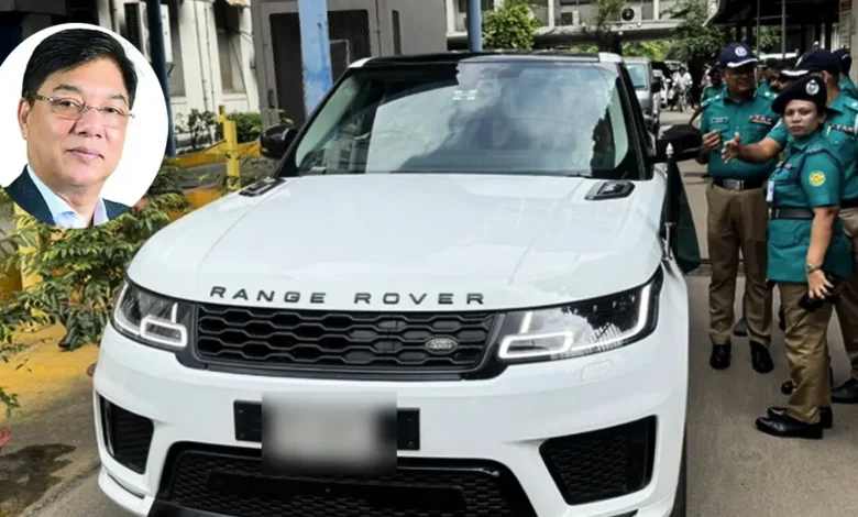 নজিরবিহীন ঘটনা: বিমানমন্ত্রীর গাড়িতে ট্রাফিক পুলিশের মামলা, জরিমানা ৬ হাজার