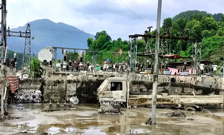 নেপালের বন্যায় বিদ্যুৎ সরবরাহ বন্ধ: ক্ষতিগ্রস্ত জলবিদ্যুৎ প্রকল্প